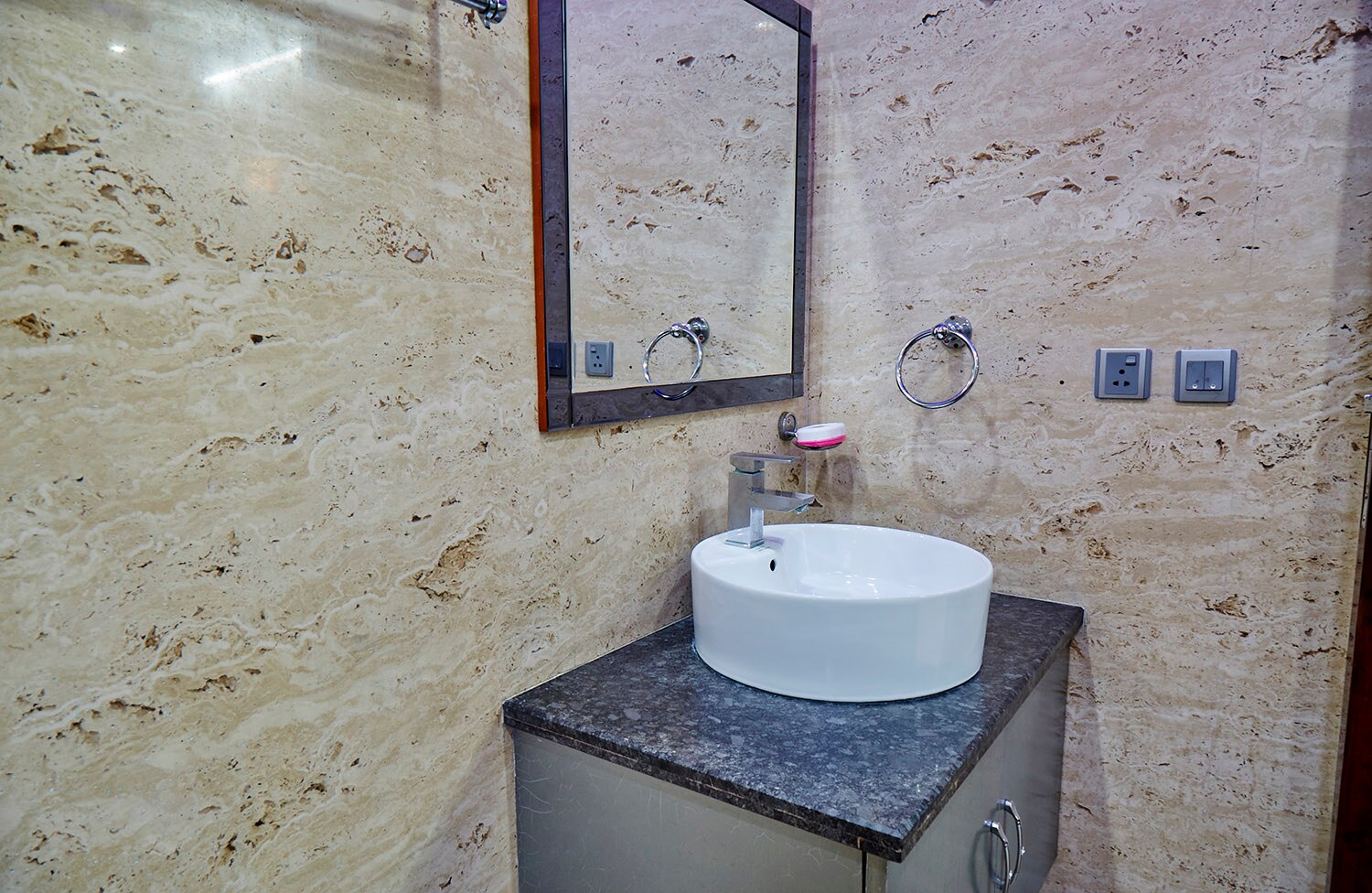 Kapoor Residency Greater Noida - Tap to explore photos