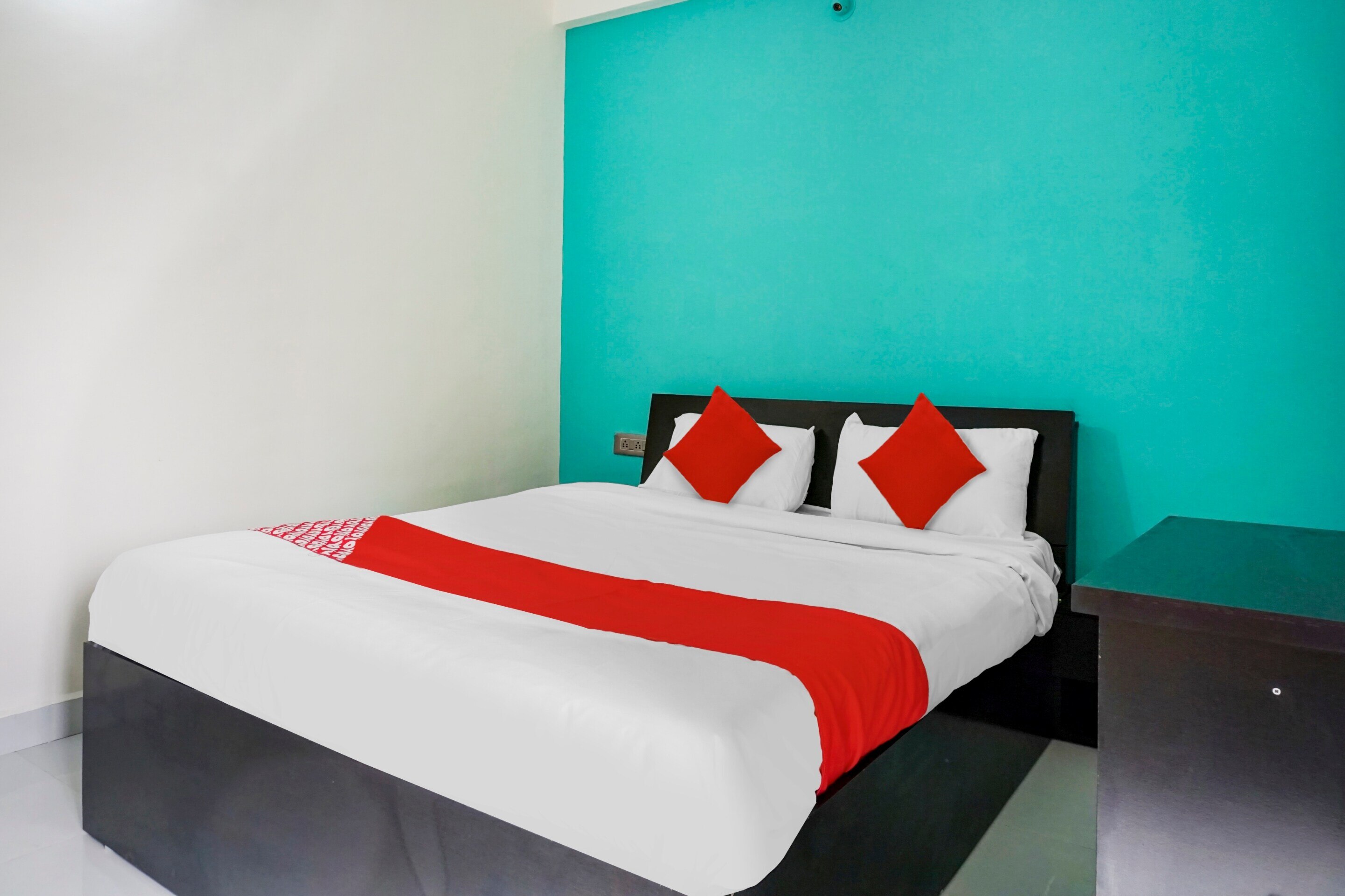 Hotel O Rajyog - Tap to explore photos