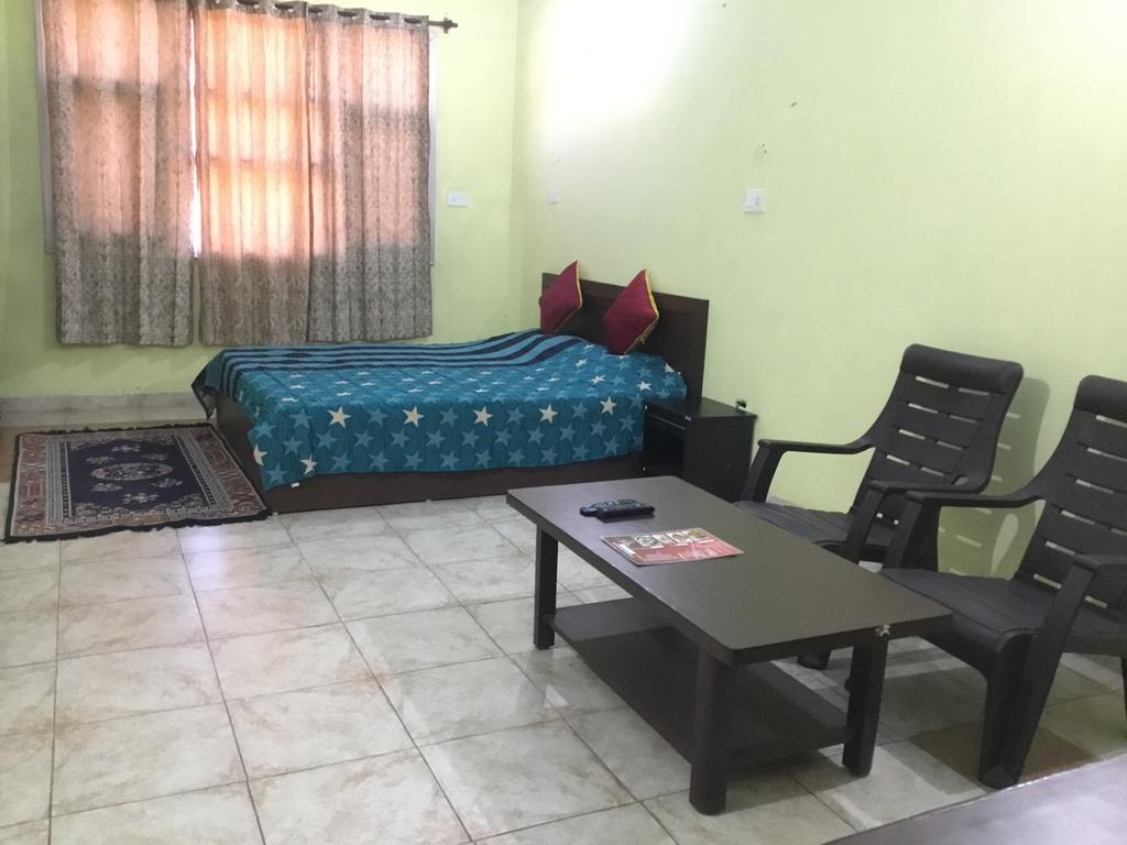 Pinjore Holiday Home - Tap to explore photos