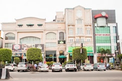 Hotel Diplomat Residency, Bareilly