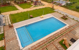 Swimming Pool 2