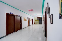 Spot On  Golden Resort, Rohtak