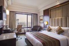 The Acura BMK, Delhi