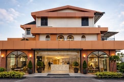 Cochrane Place by Teesta Hotels, Koshi