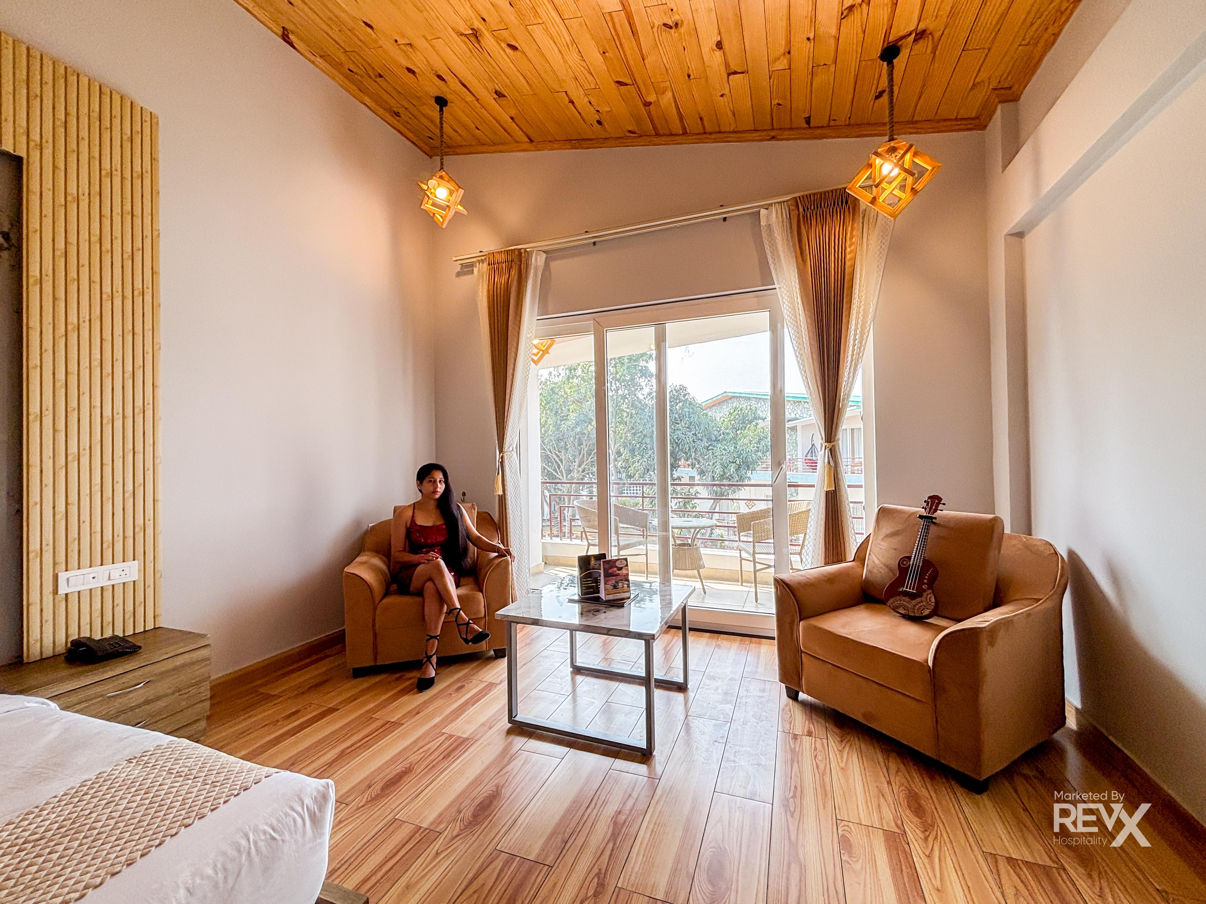 Wonderwood Corbett Resort (1min walk to River with Deep Jungle Trail) - Tap to explore photos