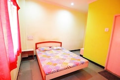 Hotel Anand Lodge, Wai