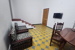 Leaf colour homestays, Karur