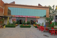 Relax inn hotel and restaurant, Etawah