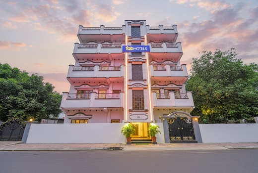 FabHotel RB Palace