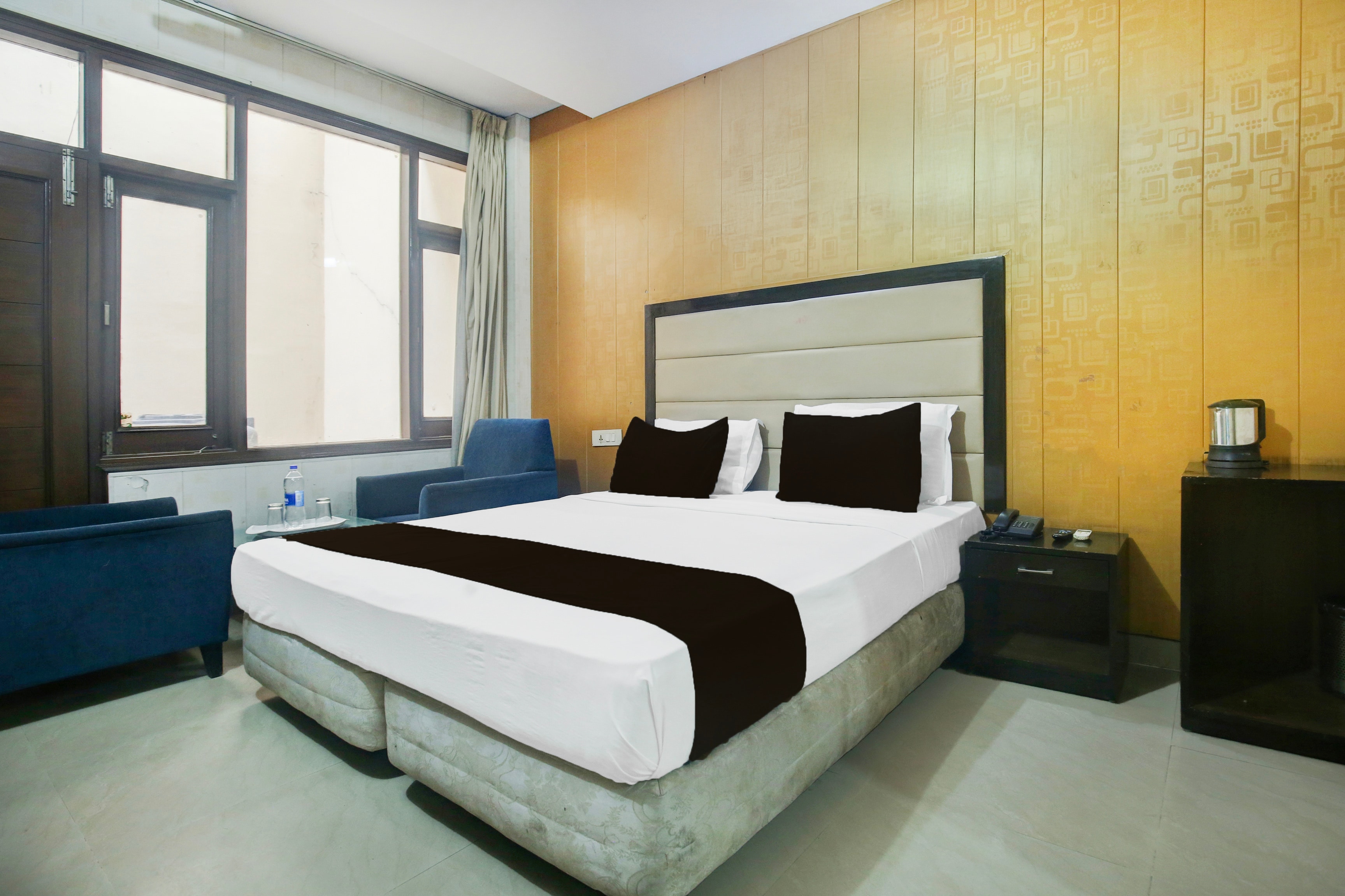 Hotel O Ek Noor Residency - Tap to explore photos