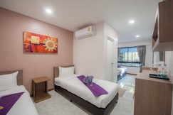 Hotel Moon Year, Lucknow, Lucknow