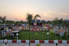 Pallki beach Resort, Tajpur