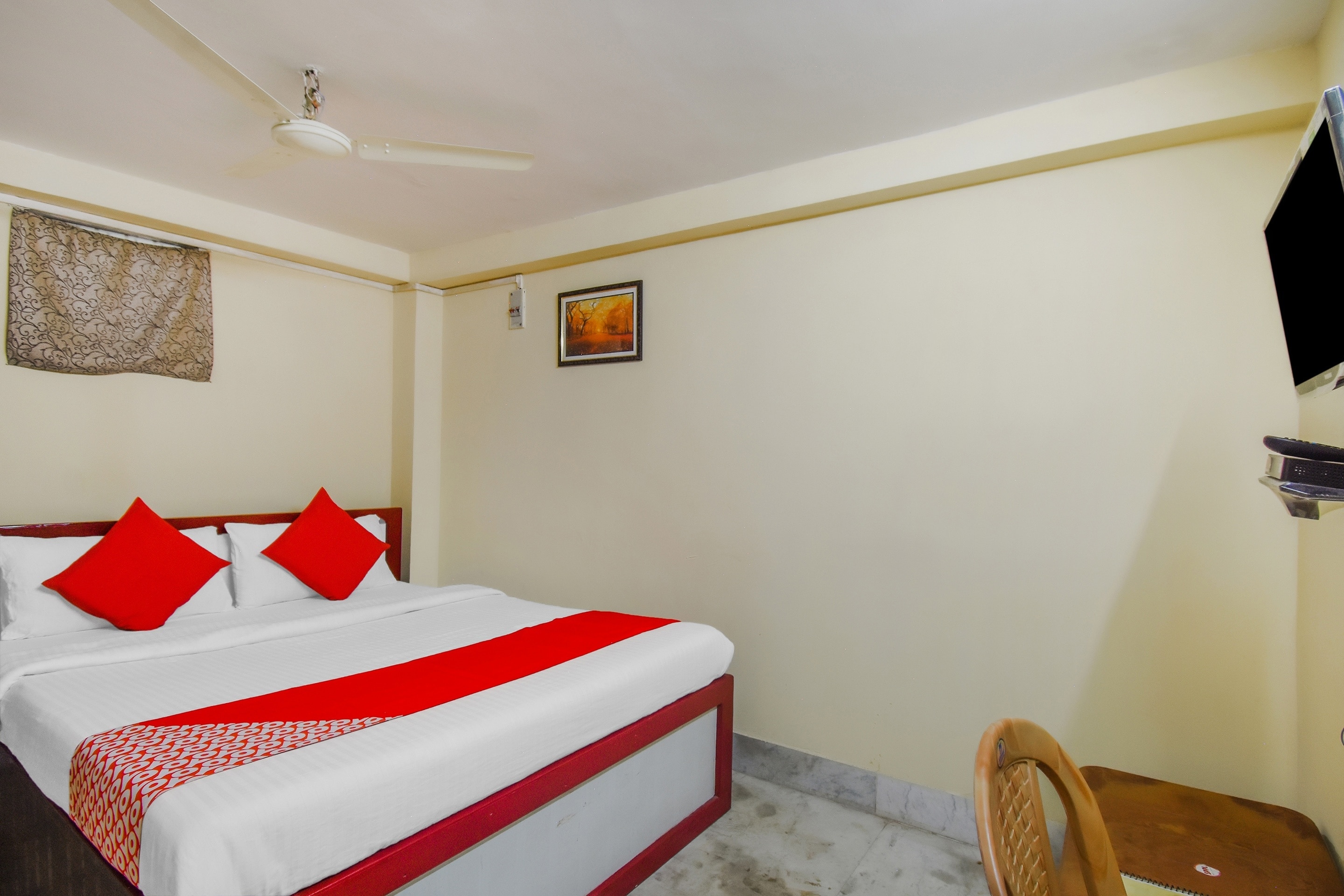 Hotel O Srideep Guest House - Tap to explore photos