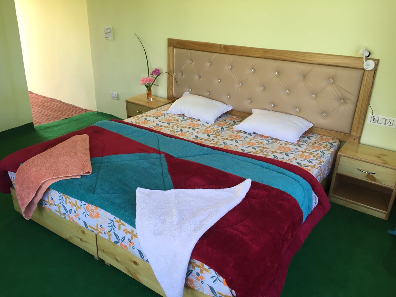 Thupwang Guest House - Tap to explore photos
