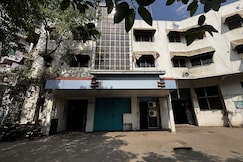 Super Hotel O Shri Saibaba Sansthan Temple Shirdi Formerly Kalpadeep Inn, Shirdi