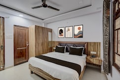 Hotel O OM SAI HOTEL, Lucknow