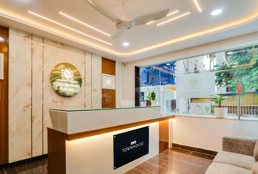 Super Townhouse Sri Nirvana Grand