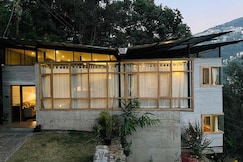 StayVista at Gassa Home, Ravangla