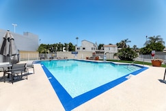 Holiday Inn Express Van Nuys, Los Angeles