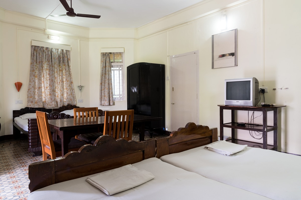 BENTLEYS HOTEL 5
