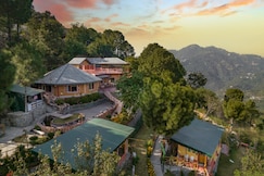 A kasauli Ggaon by Echor, Kasauli