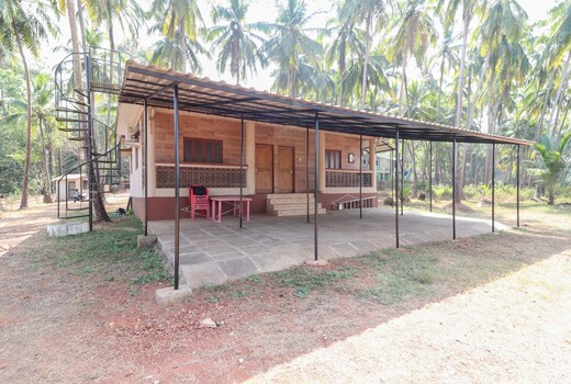 Pinto's Riviera Hideout 