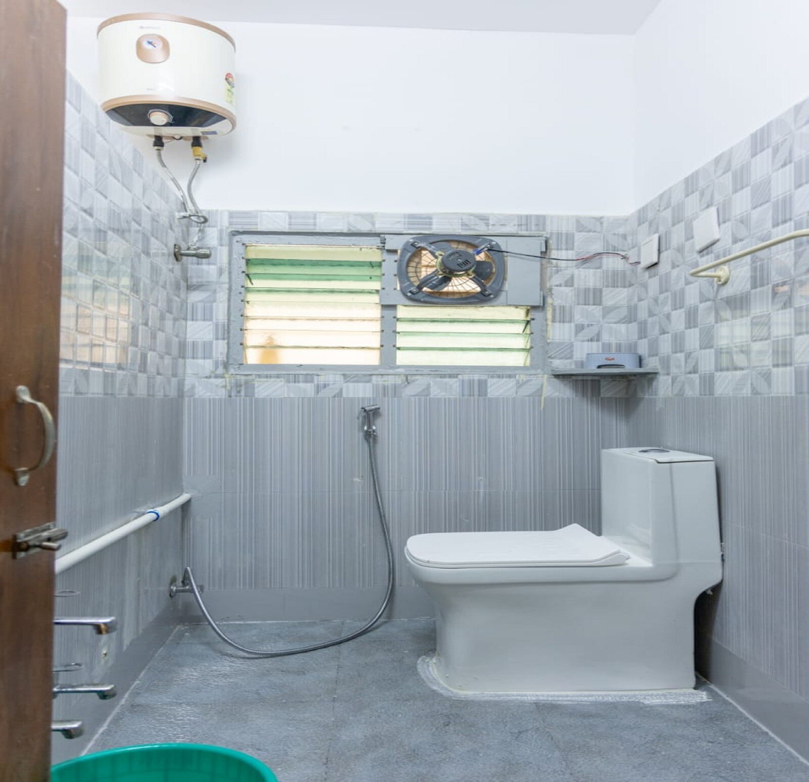 LS Homestay - Tap to explore photos