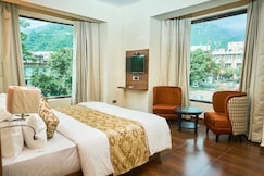 GANPATI HOTEL, Katra