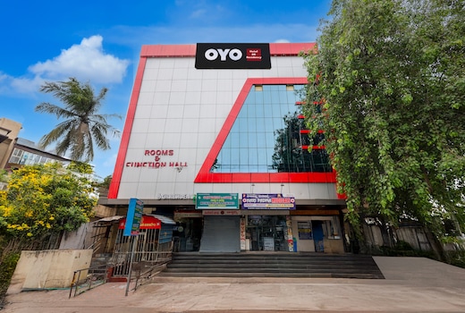 Hotel O RR Residency