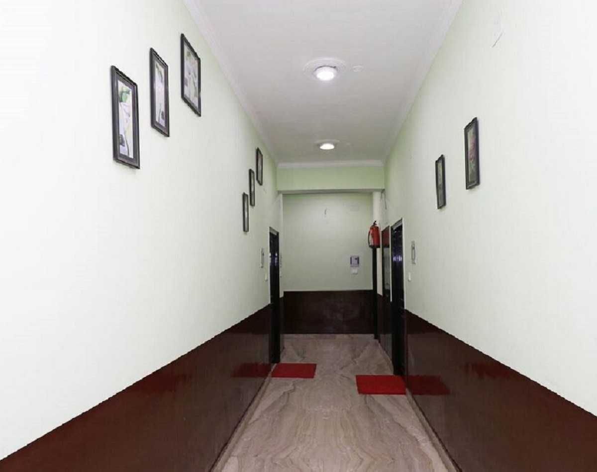 Hotel Saraswati Palace - Tap to explore photos