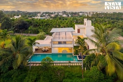 StayVista at Aralu Villa, Nelamangala