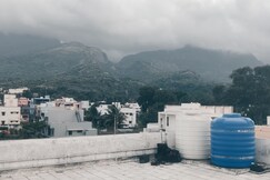 Worth stay, Kutralam