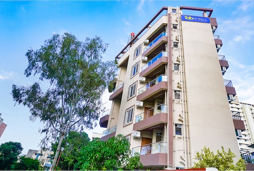 Fabhotel Falcon executive - Pan card club road
