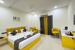Yellow Sapphire Hotel DLF Cyber City, Hyderabad