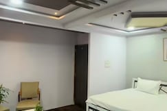 Hotel krishna and Dormitory, Bhavnagar