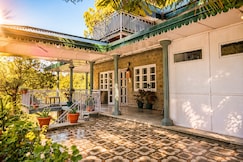 Brookwood cottage, Solan