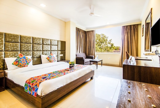FabHotel Aay Kay
