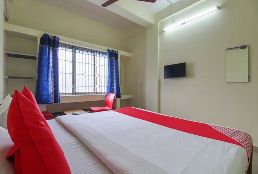 Hotel O Royal Residency