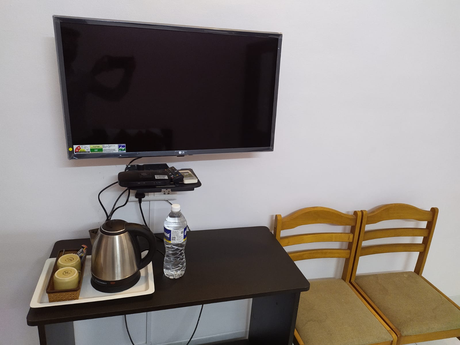 BFL Guest House Pune - Lunkad - Tap to explore photos