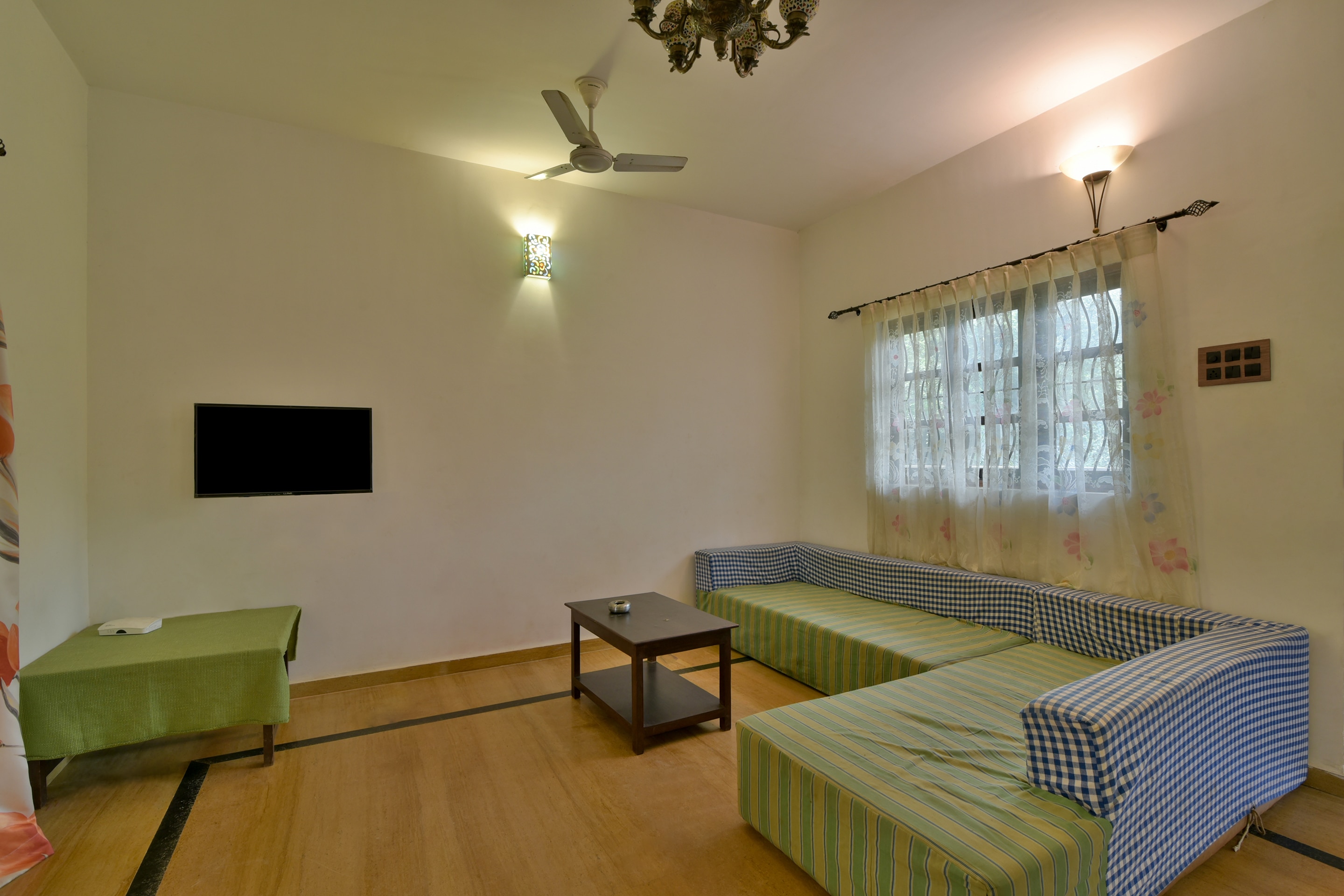 Nirvaah Home Off Calangute - Tap to explore photos