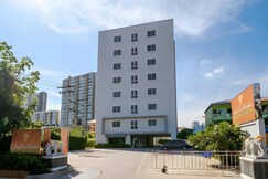 Townhouse Siam Privi Hotel, 
