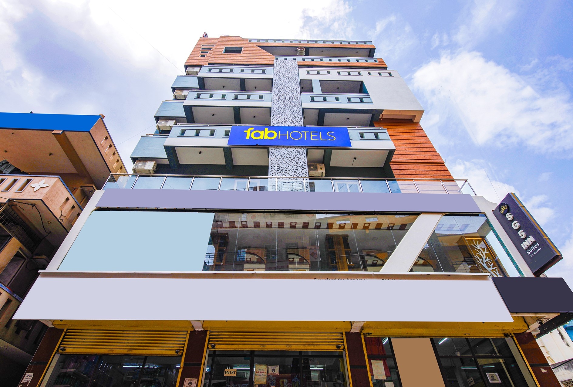 FabHotel SG5 Inn Suites - Nr. Kempegowda Int'l Airport - Tap to explore photos