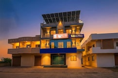 FabHotel Ramraj Inn, Khuldabad