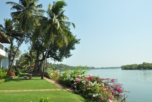 Mayfair Villa, at Luisa by the Sea