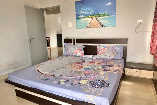 3Bhk Elite Retreat 2km from Airport -401