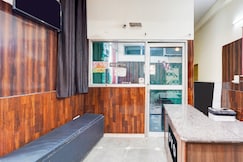 Super Hotel O Ashoka Inn Hotel Near Botanical Garden, Noida