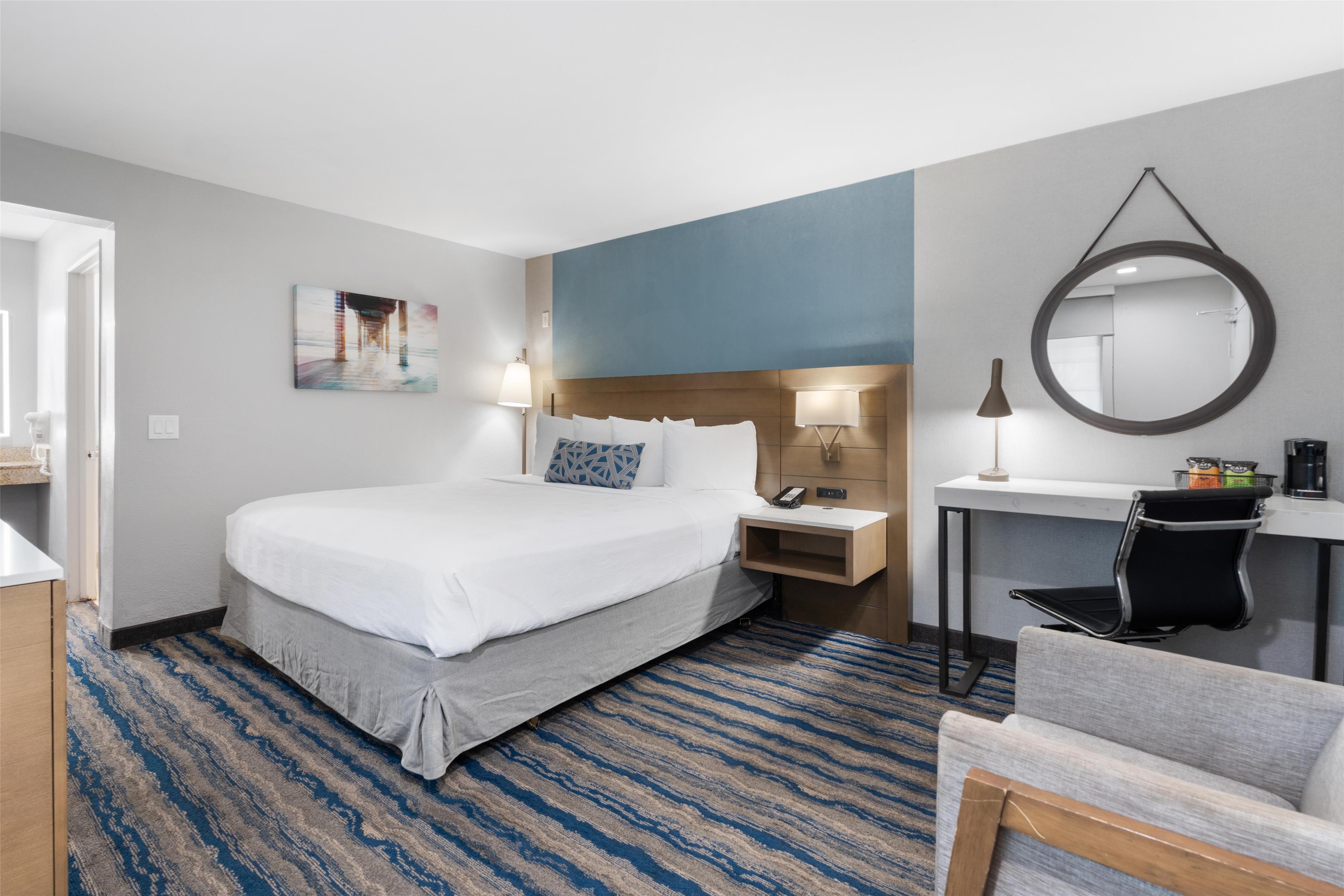 Best Western San Diego/Miramar Hotel - Tap to explore photos