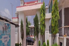 AAPNI DHANI HOTEL AND RESORT Jaipur, Jaipur