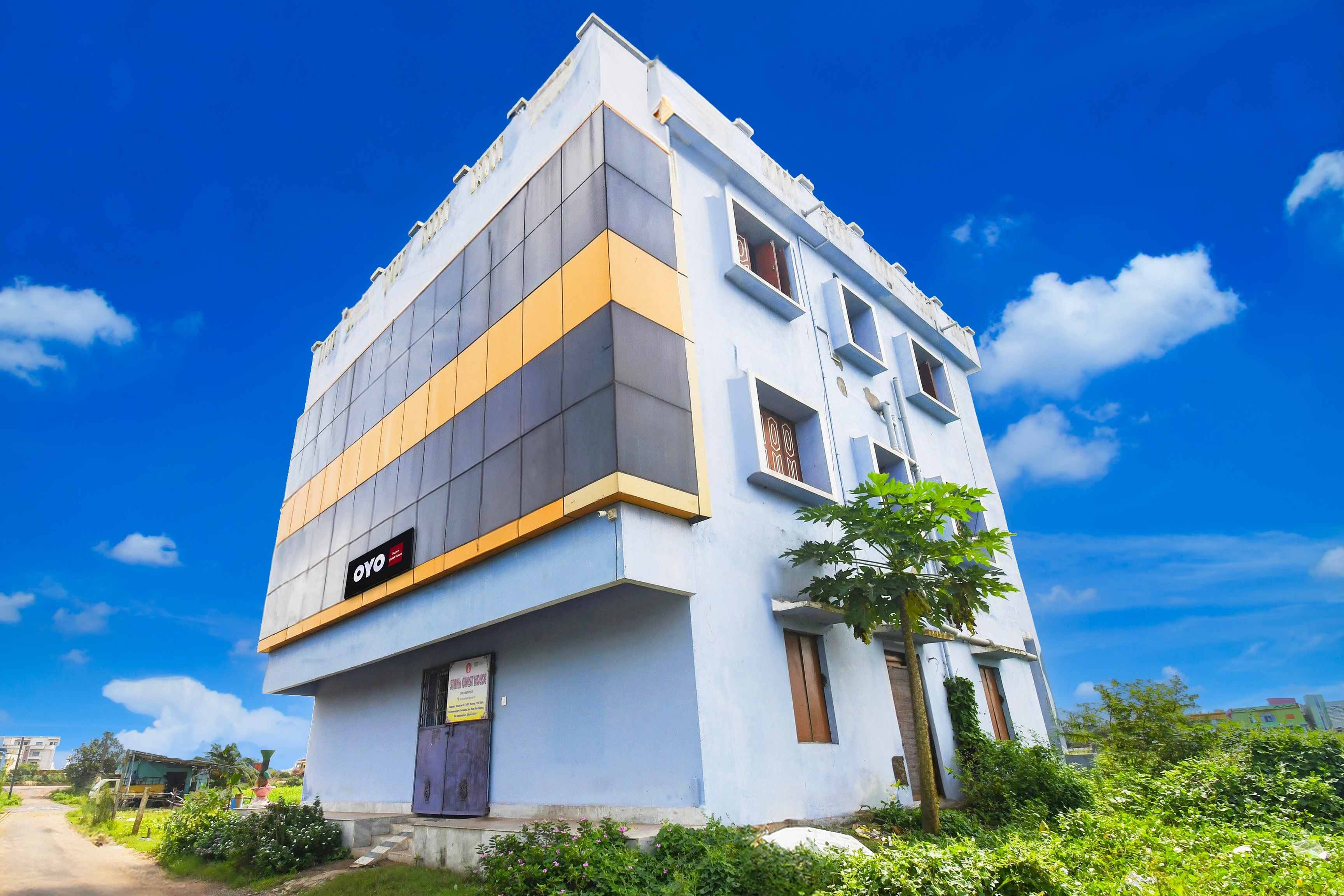 Hotel O stay In Guest House - Tap to explore photos