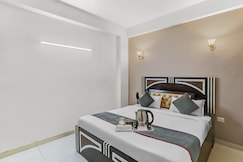 Hotel O Noida Premium Inn, Jewar